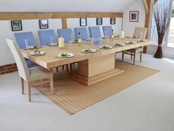 middleton extending table in solid oak