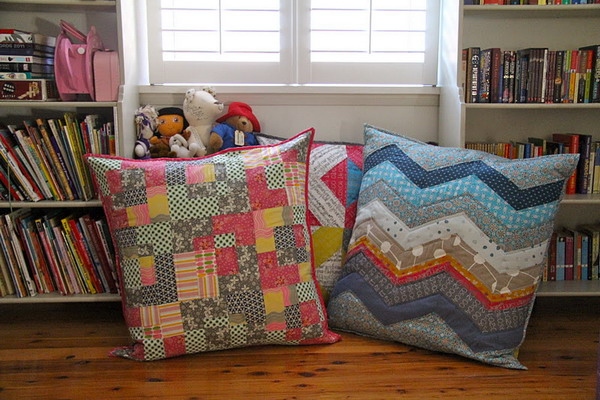Choosing Floor Cushions For The Modern Home Interior Design