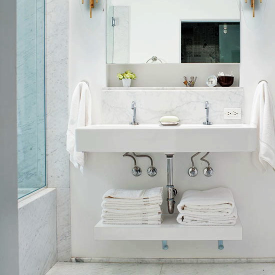 How to Store Towels in the Bathroom - Very Functional ...