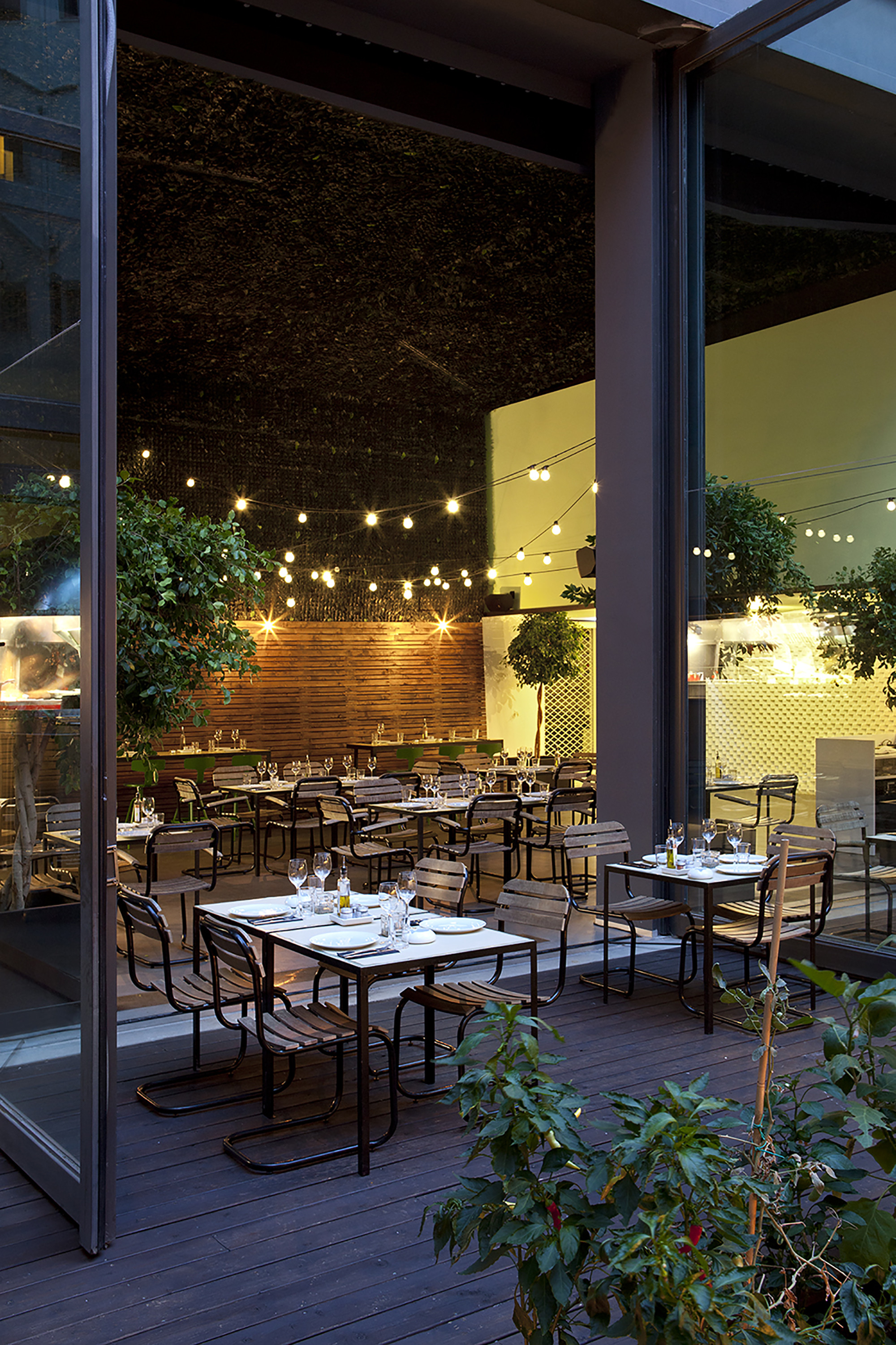 Restaurant Architectural Design Ideas: The 48 Urban Garden by AK-A