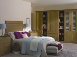 lissa oak bedroom