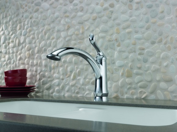 delta linden kitchen faucet