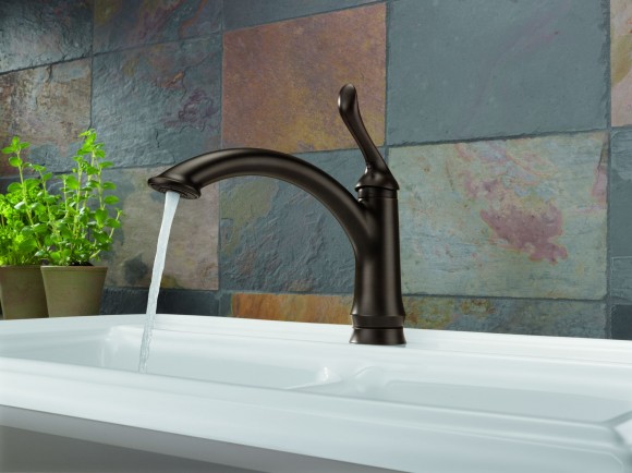 delta linden kitchen faucet