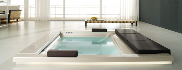 bathtub seaside