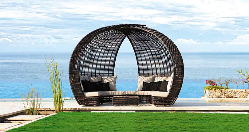 Practical Day Beds From Skyline Design, Skyline Design Outdoor Furniture