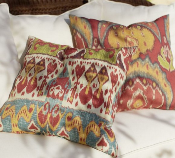 summer pillows : colors in weaves