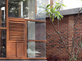 distort house 05