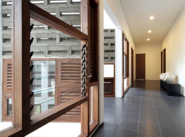 distort house 19