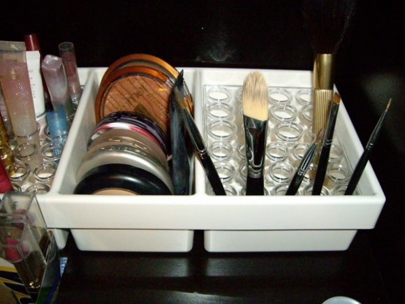 ideas of storing makeup products 04