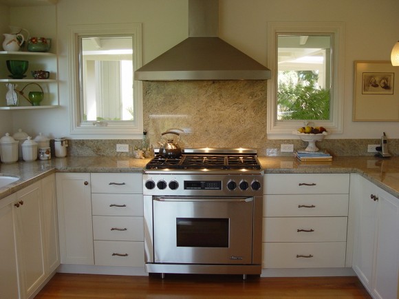 kitchen counter to backsplash approach