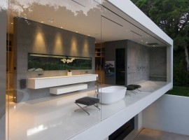 the glass pavilion house 32