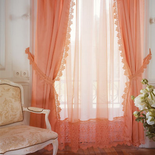 To Combine Diffe Shades Of Curtains, Two Curtains In One Window