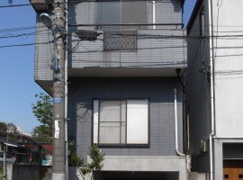 switch box in house in japan 01