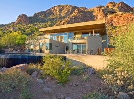 monks shadow residence 01