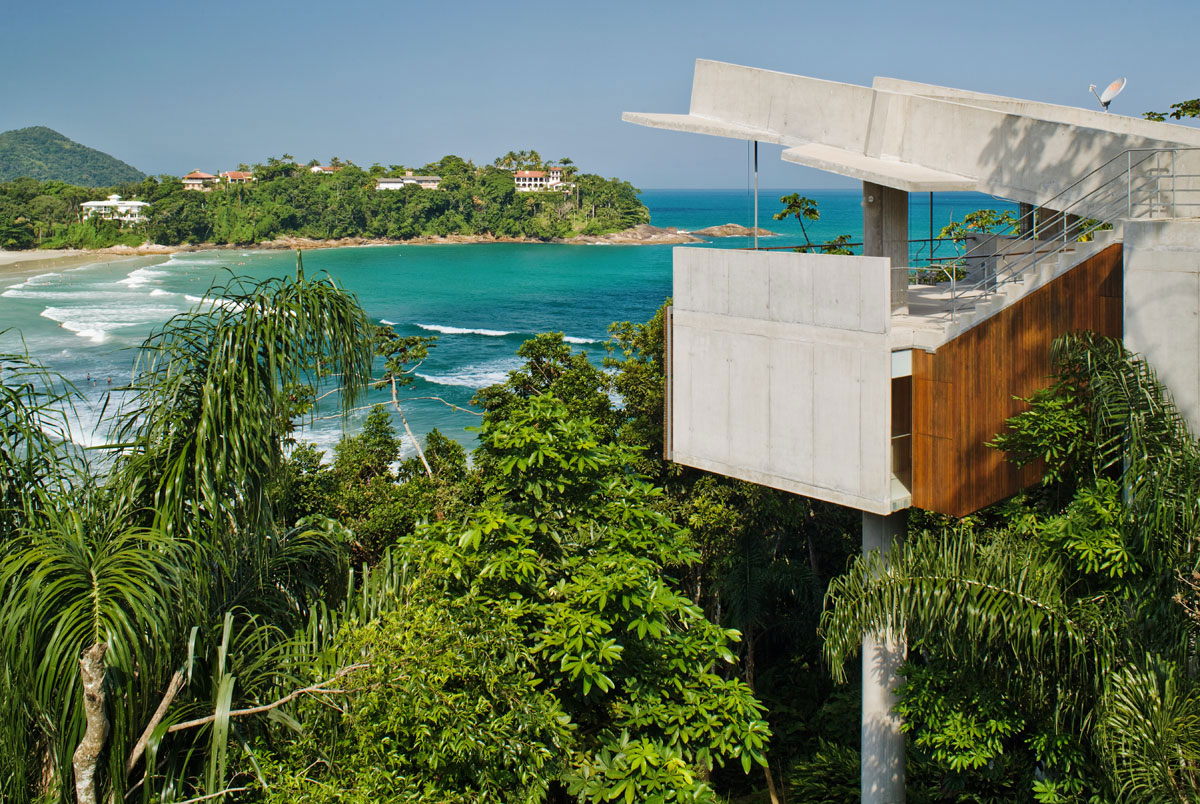 concrete home in ubatuba 01