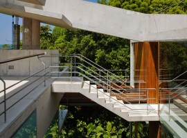 concrete home in ubatuba 23