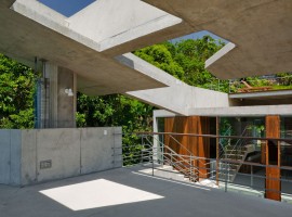 concrete home in ubatuba 24
