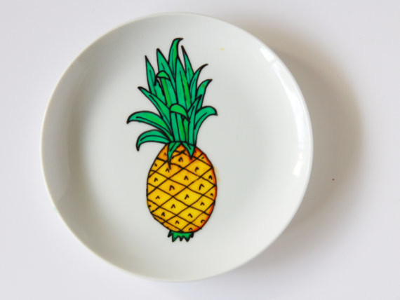 contemporary pineapple plates by pen soot