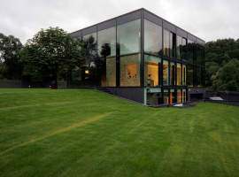 glass house in lithuania 01