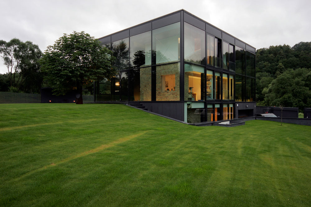 glass house in lithuania 01