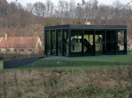 glass house in lithuania 02