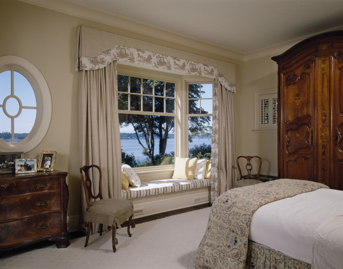 window ideas for a posh bedroom