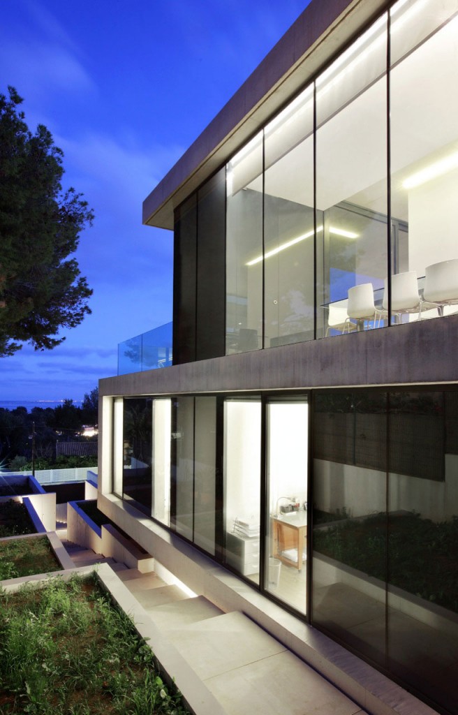 House-in-Costa-d’en-Blanes-00-1-656x1024