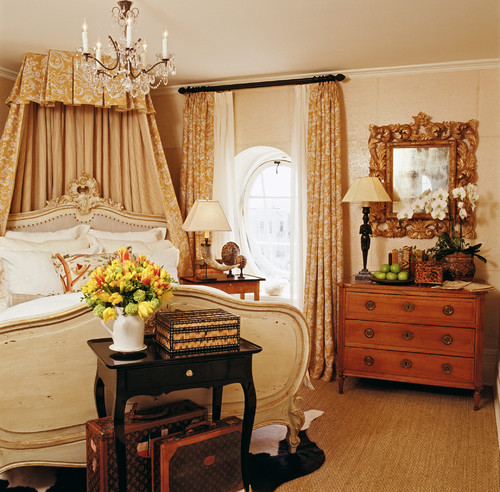 traditional-bedroom