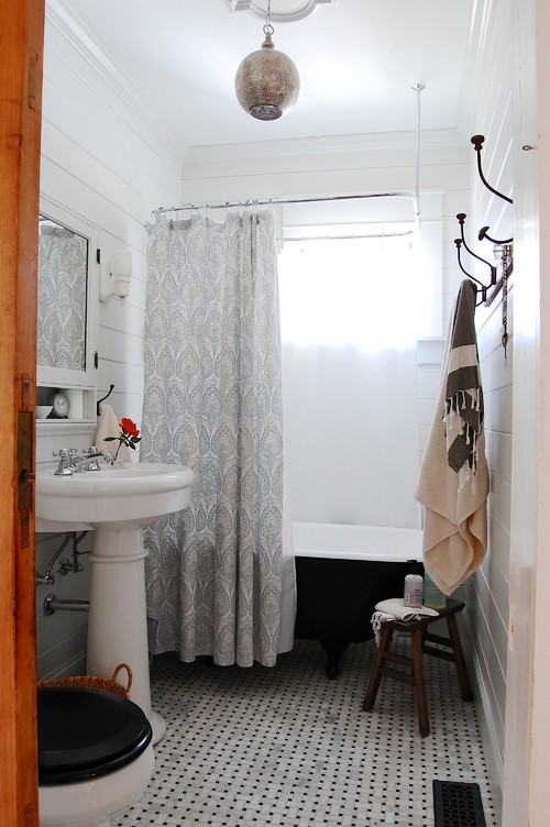 eclectic-bathroom (1)