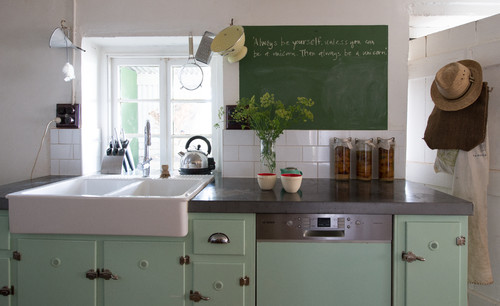 farmhouse-kitchen