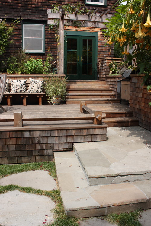 traditional-patio