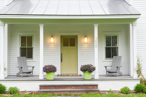 farmhouse-porch