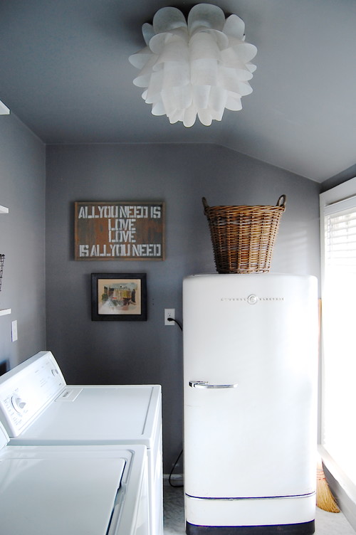 craftsman-laundry-room