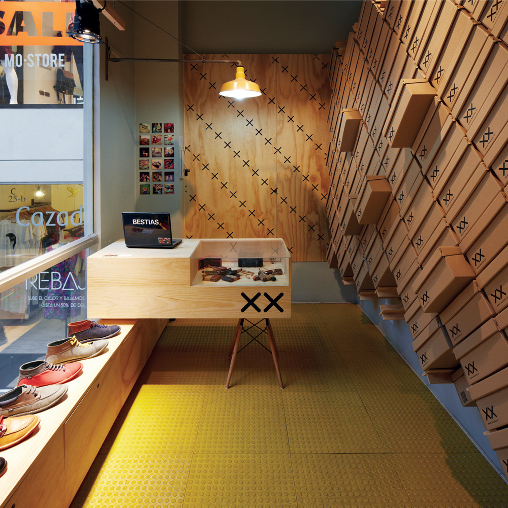 Modern Architectural Design Ideas for Retail Store: The Bestias XX in