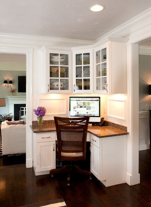 traditional-home-office
