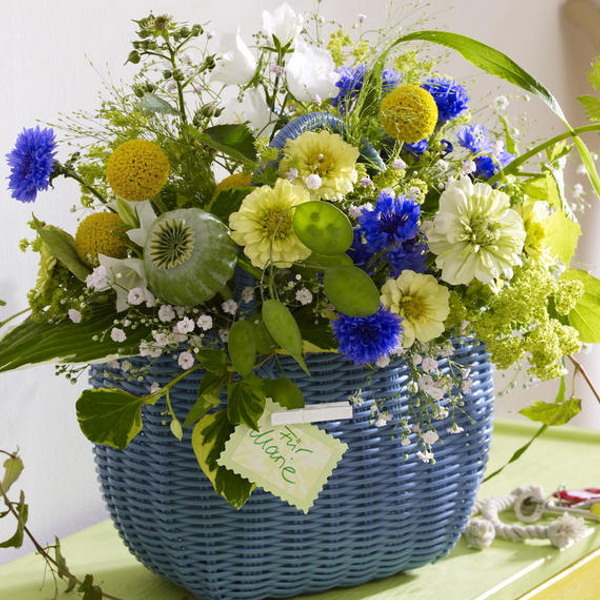 easy-creative-diy-floral-arrangement1-1