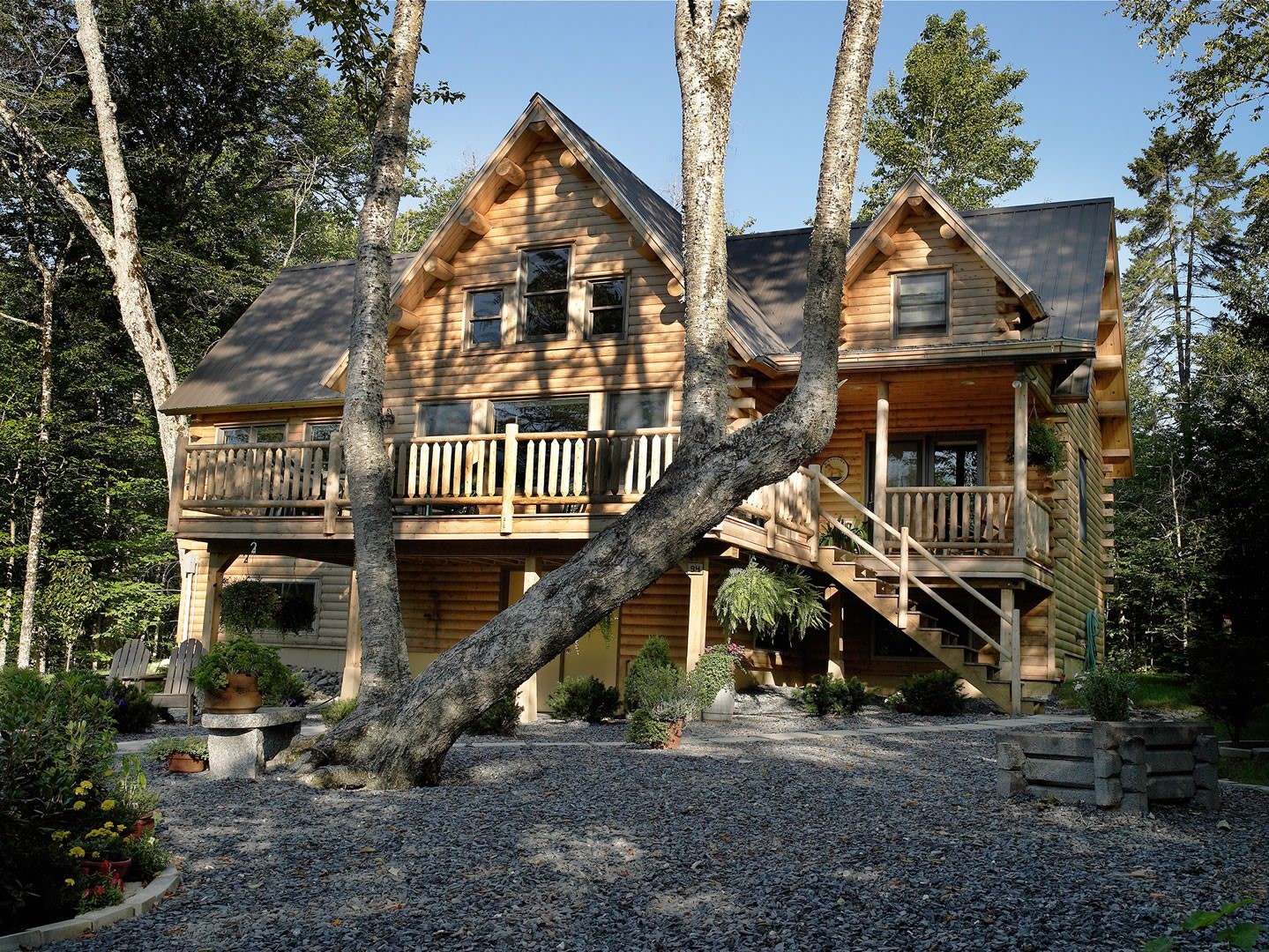 customized log home
