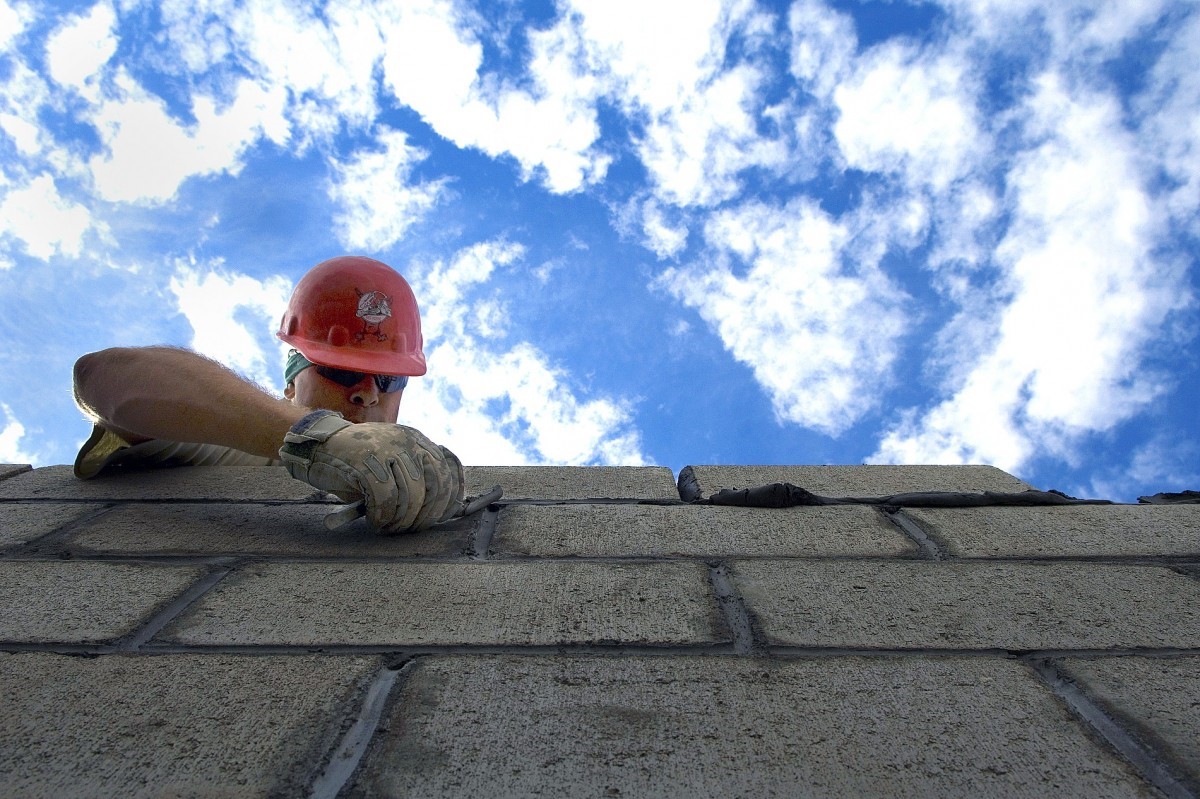 benefits of hiring roofing contractors in annapolis