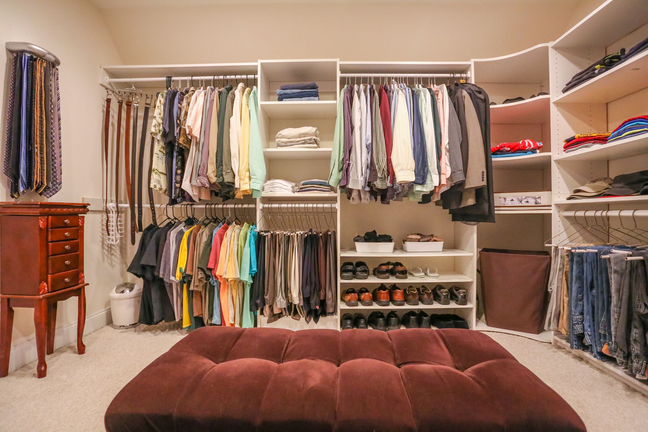 Benefits of Customizing Your Closet