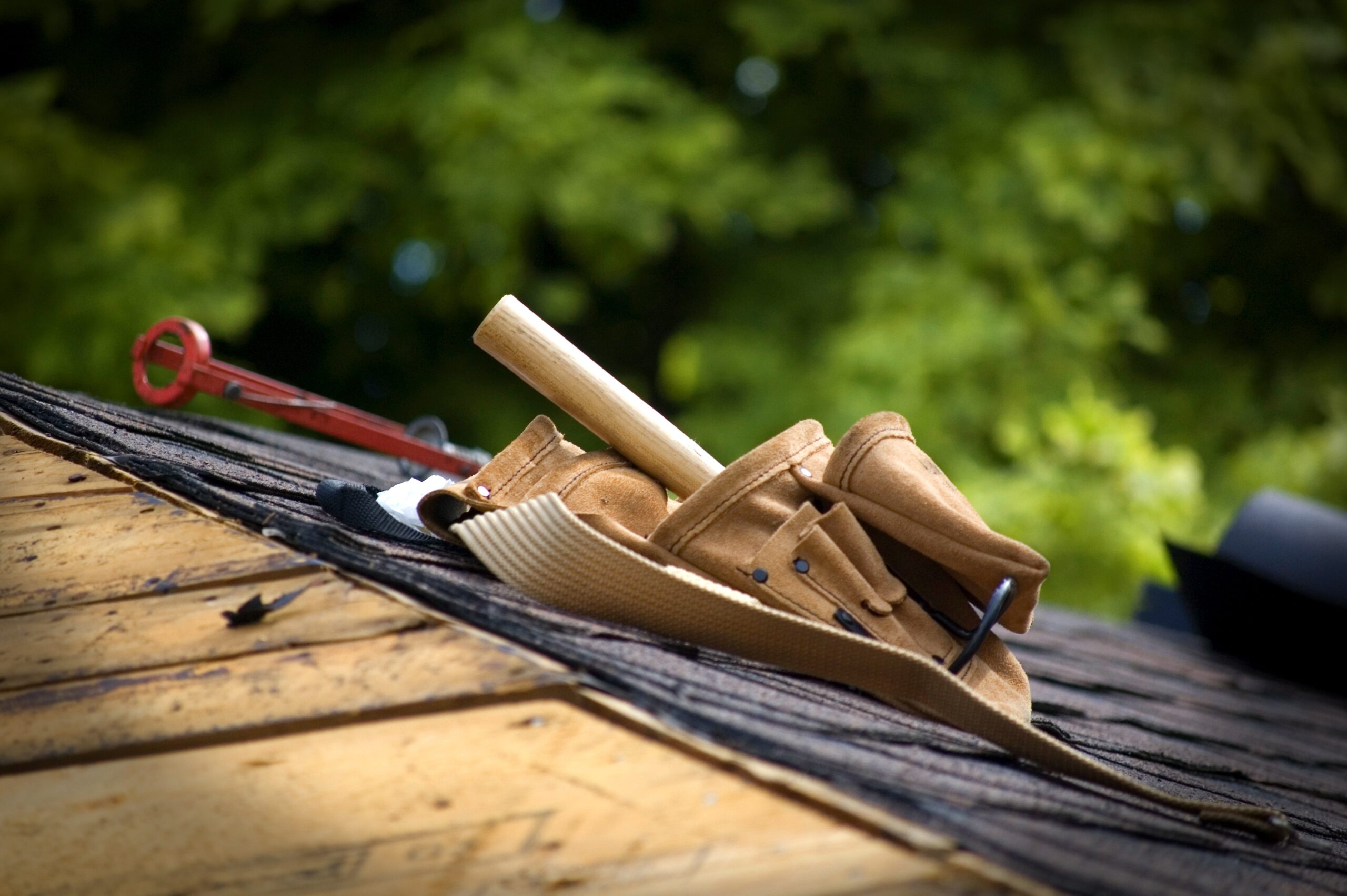 finding a professional roofing company