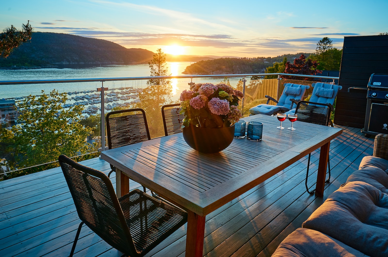 beautiful and inviting terrace